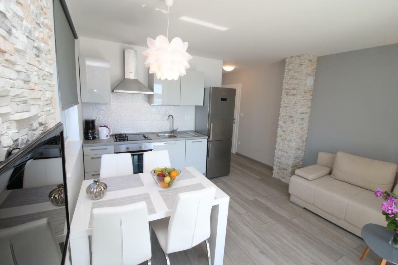 Apartments Silver Beauty Rogoznica  Eksteriør billede